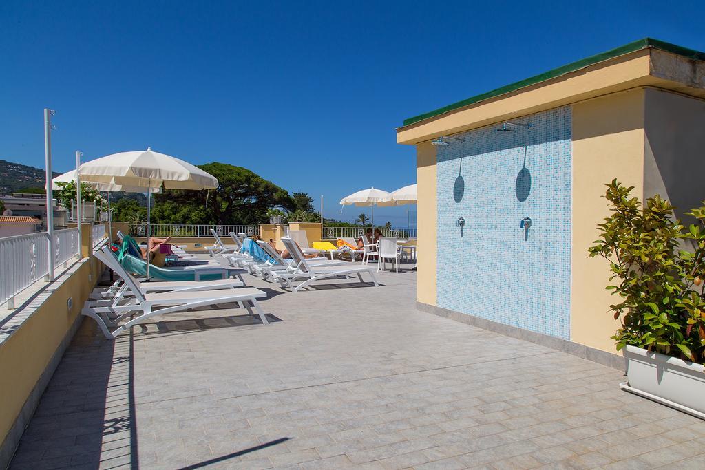 Hotel Crawford Sant'Agnello Exteriér fotografie